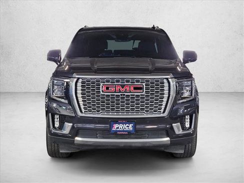 Used 2023 GMC Yukon XL Denali AWD/4WD image 2