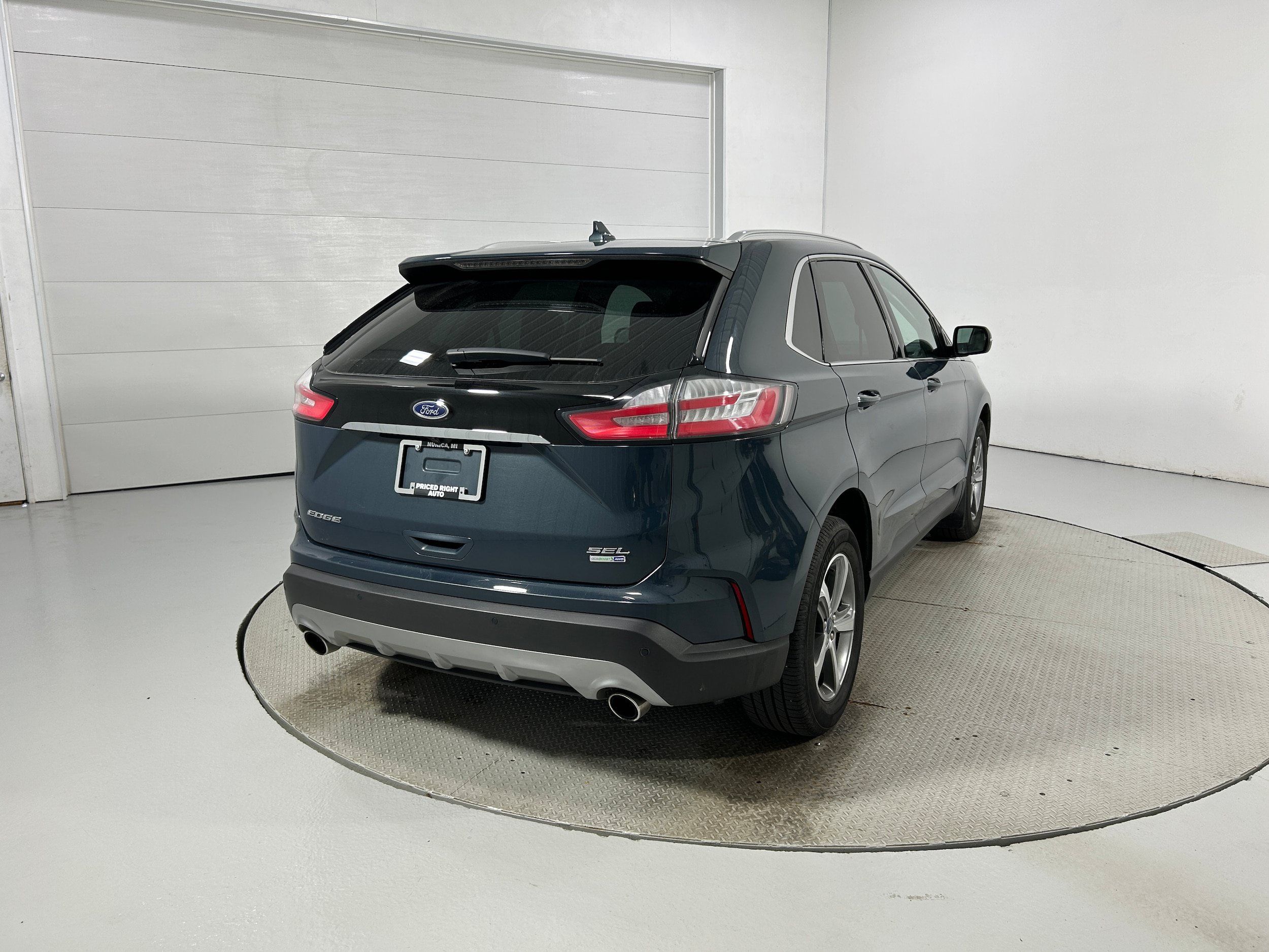 Used 2019 Ford Edge SEL w/ Equipment Group 201A AWD/4WD image 34