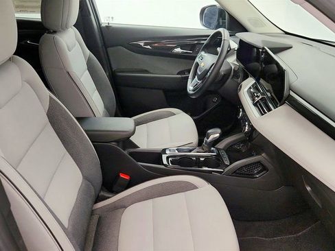 Used 2024 Chevrolet TrailBlazer LT w/ Convenience Package image 23