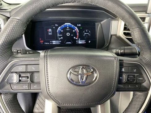 Used 2025 Toyota Tundra Limited AWD/4WD image 14