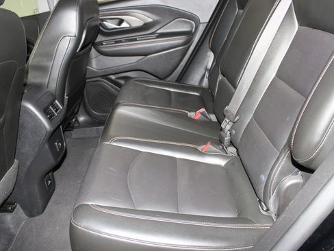 Used 2019 GMC Terrain SLT AWD/4WD image 18