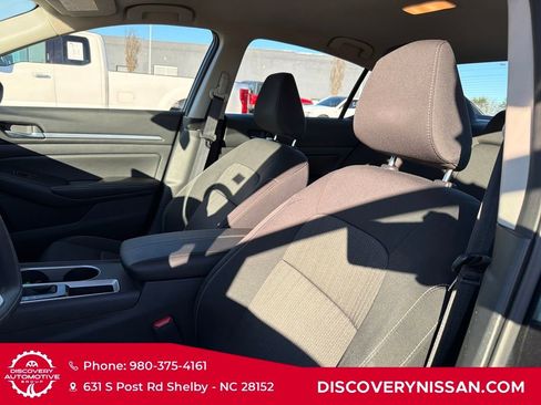 Certified 2022 Nissan Altima 2.5 SV image 14