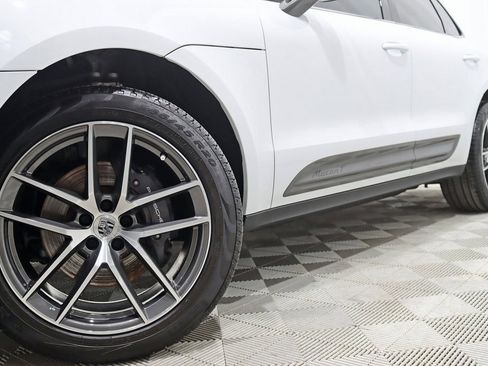 Used 2023 Porsche Macan Turbo image 4