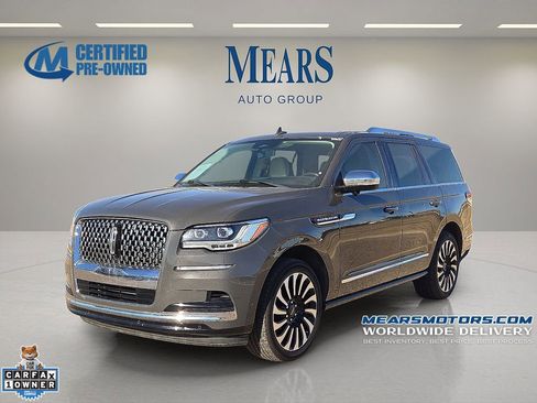 Used 2023 Lincoln Navigator Black Label AWD/4WD image 1