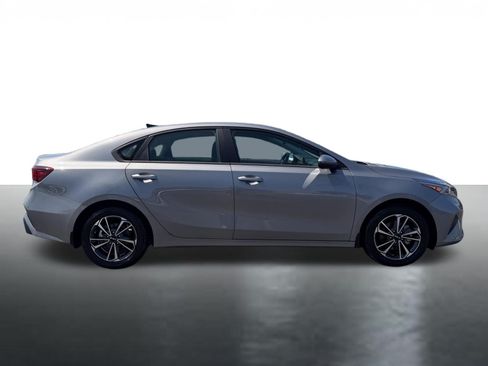 Certified 2024 Kia Forte LXS w/ LXS Technology Package FWD image 9