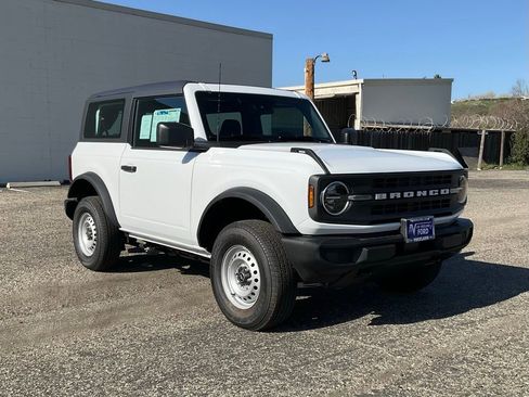 New 2025 Ford Bronco 2-Door image 8
