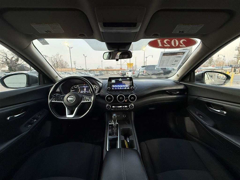 Used 2021 Nissan Sentra SV FWD image 17