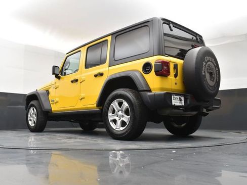 Used 2019 Jeep Wrangler Unlimited Sport S AWD/4WD image 22