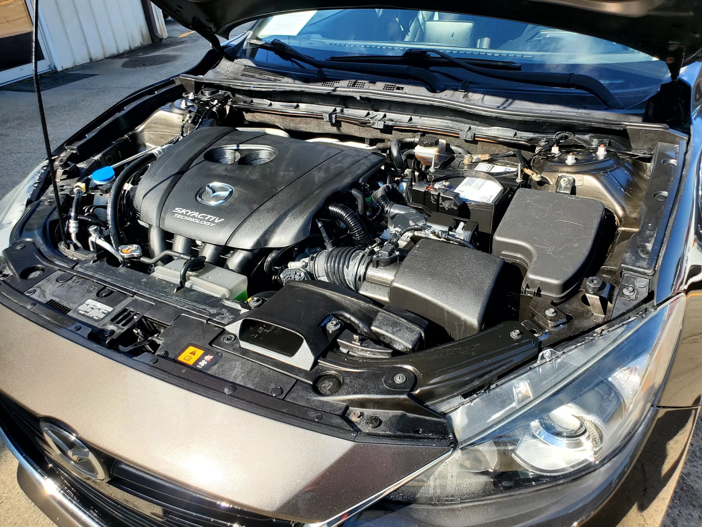 Used 2015 MAZDA MAZDA3 s Touring FWD image 42