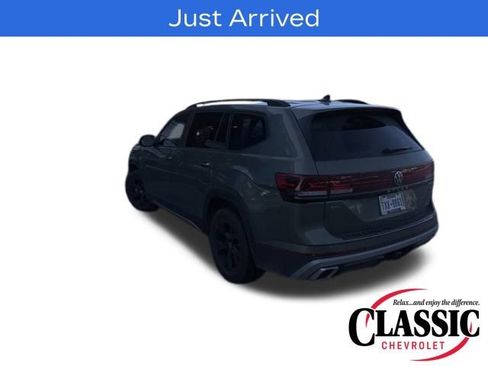 Used 2024 Volkswagen Atlas Peak Edition SEL image 14
