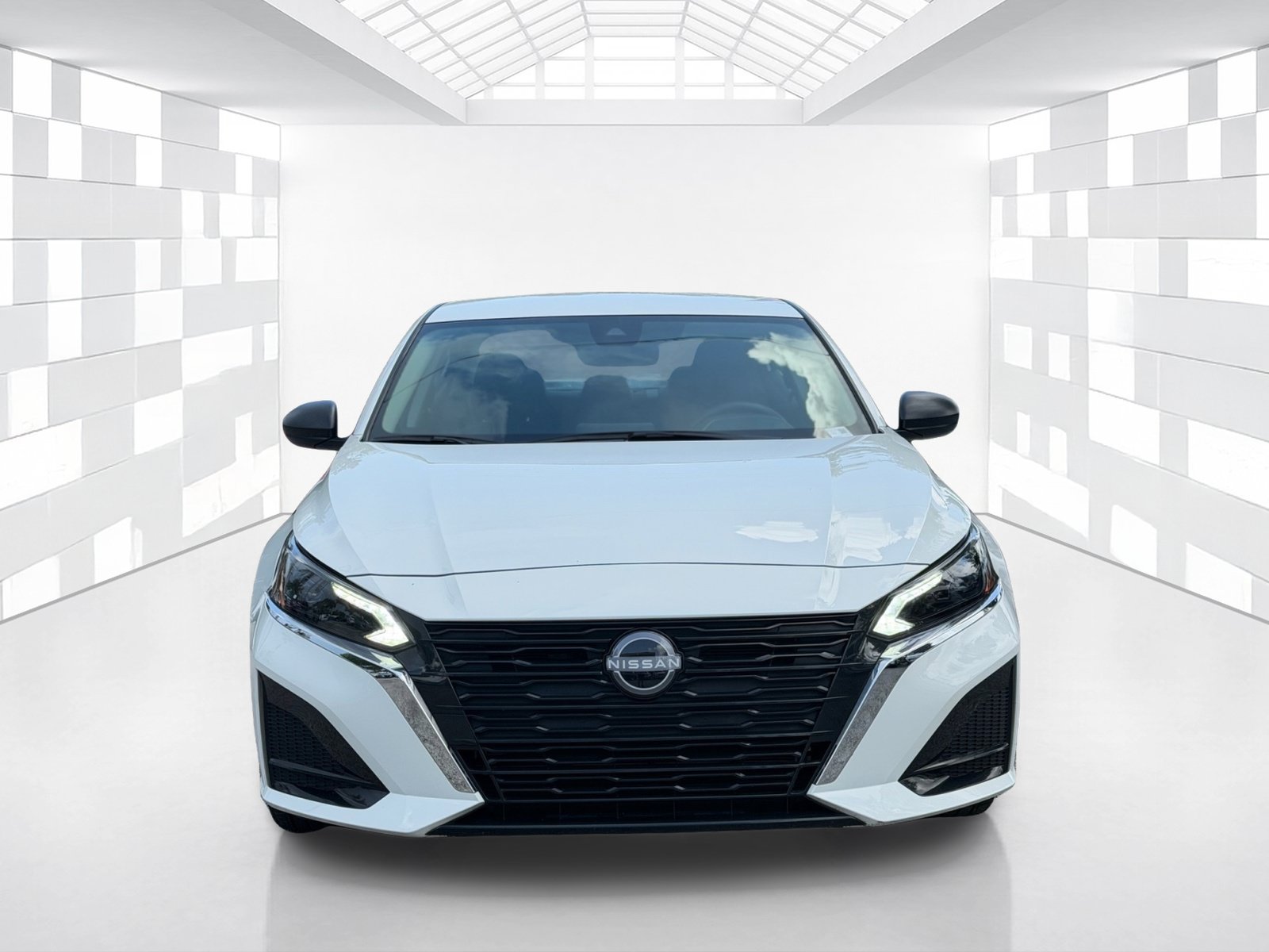 Certified 2025 Nissan Altima 2.5 SV FWD image 2