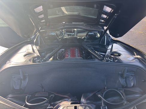 Used 2023 Chevrolet Corvette Stingray Premium Cpe w/ Z51 Performance Package image 8