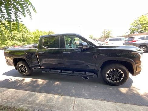 Used 2022 Toyota Tundra SR5 w/ TRD Off-Road Premium Package AWD/4WD image 9