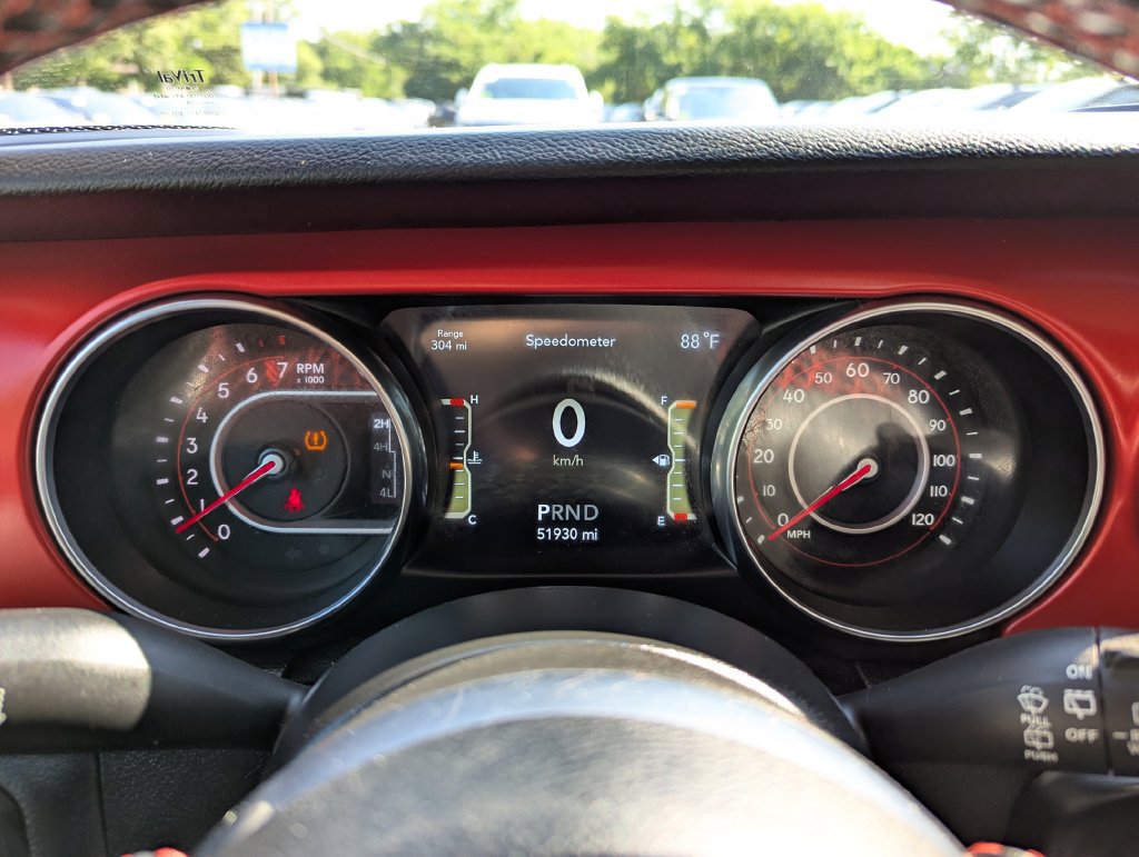 Used 2021 Jeep Wrangler Unlimited Rubicon w/ Cold Weather Group AWD/4WD image 19
