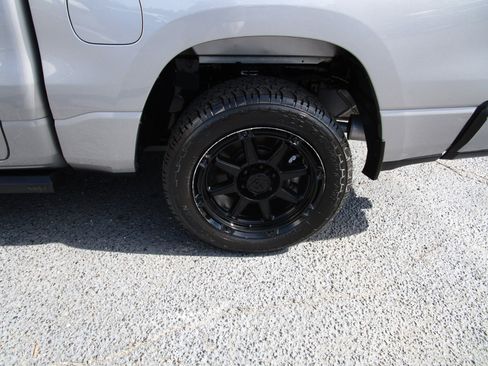 Used 2021 RAM 1500 Lone Star image 24