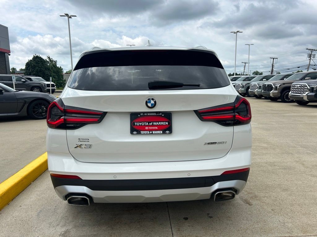Used 2023 BMW X3 xDrive30i AWD/4WD image 7