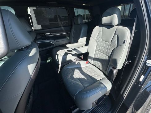 Used 2023 Kia Telluride SX X-Line image 23