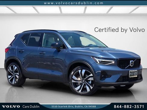 Certified 2026 Volvo XC40 B4 Plus w/ Protection Package Premier FWD image 1