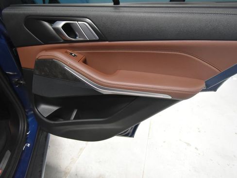 Used 2022 BMW X5 xDrive40i w/ Executive Package image 24