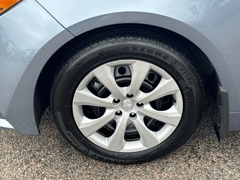 Used 2024 Toyota Corolla LE FWD image 42