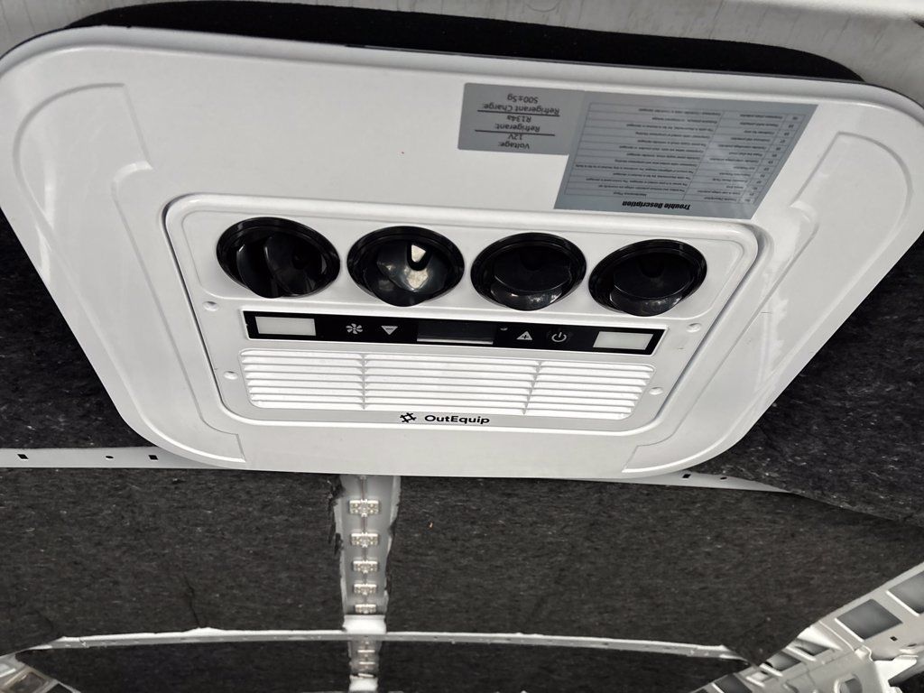 Used 2025 RAM ProMaster 2500 FWD image 30
