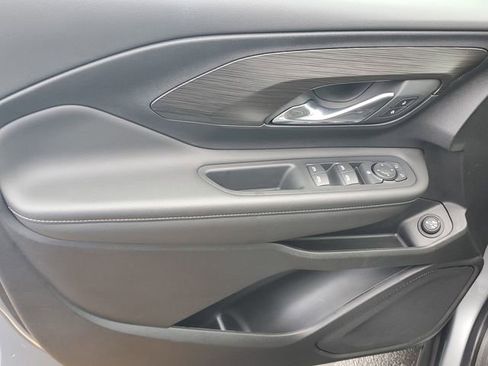 Certified 2023 GMC Terrain SLE w/ Driver Convenience Package image 16