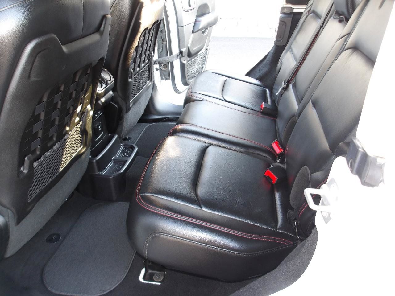 Used 2018 Jeep Wrangler Unlimited Rubicon AWD/4WD image 10