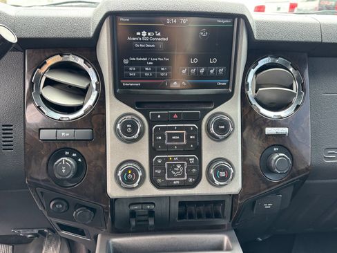 Used 2015 Ford F350 Platinum w/ Platinum Package AWD/4WD image 18