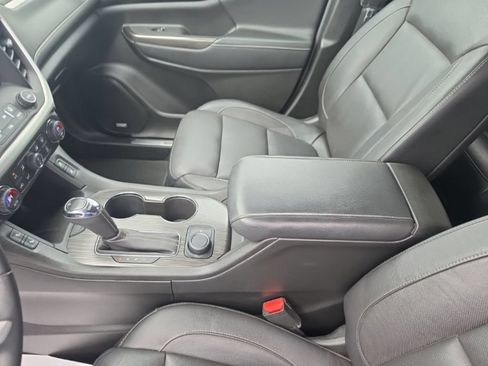 Used 2018 GMC Acadia SLT FWD image 24
