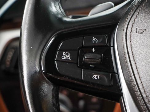 Used 2019 BMW 530i xDrive w/ Convenience Package image 13