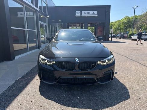 Used 2018 BMW M4 Coupe RWD image 2