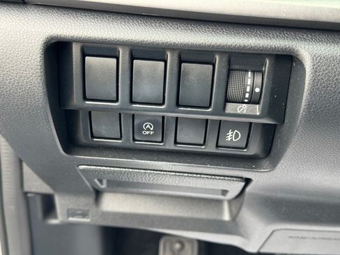 Used 2019 Subaru Forester Premium w/ All-Weather Package AWD/4WD image 23
