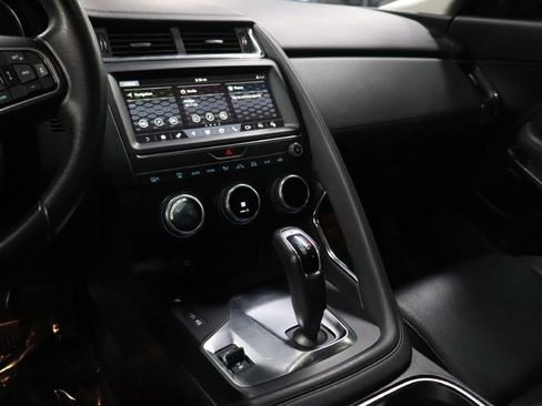 Used 2018 Jaguar E-PACE S image 30