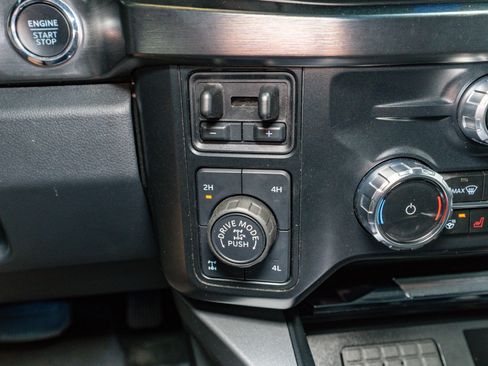 Used 2023 Ford F250 Lariat w/ Lariat Ultimate Package image 28