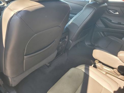 Used 2021 Chevrolet Traverse Premier w/ Redline Edition AWD/4WD image 14