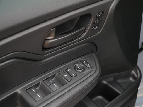 Used 2023 Honda Odyssey Sport image 9