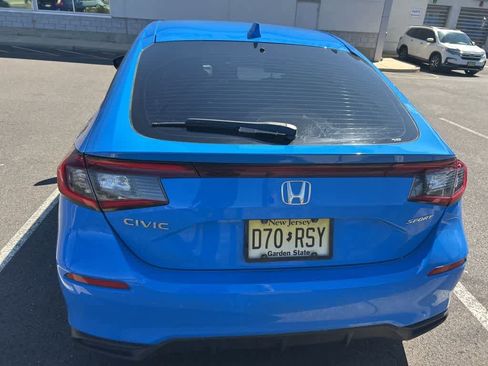 Used 2023 Honda Civic Sport image 10