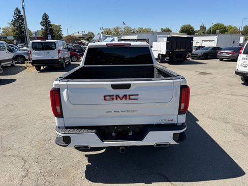 Used 2025 GMC Sierra 1500 AT4 AWD/4WD image 4