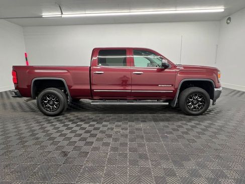 Used 2014 GMC Sierra 1500 SLT w/ Suspension Package, Off-Road image 7