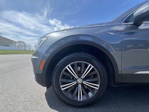 Used 2019 Volkswagen Tiguan SEL AWD/4WD image 10