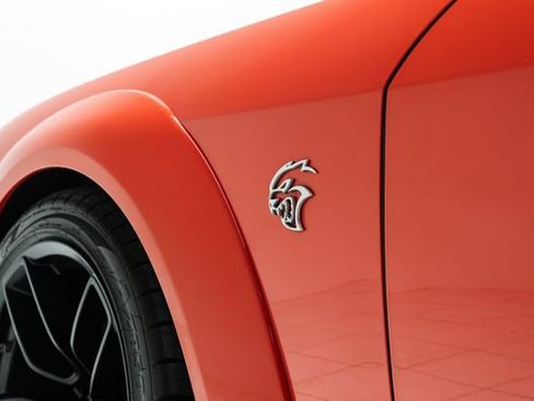 Used 2019 Dodge Challenger SRT Hellcat image 21