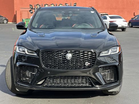Used 2024 Jaguar F-PACE SVR image 6