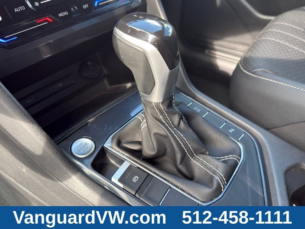 Used 2023 Volkswagen Tiguan SE R-Line FWD image 15