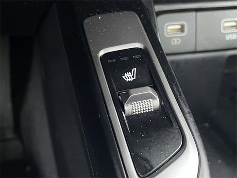 Certified 2023 Kia Sorento EX w/ Panoramic Sunroof Package image 42