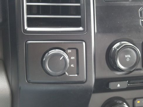 Used 2016 Ford F150 XL w/ Equipment Group 101A Mid image 28