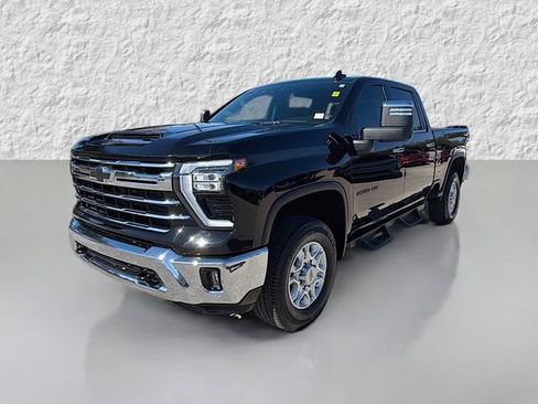 Used 2024 Chevrolet Silverado 2500 LTZ image 7
