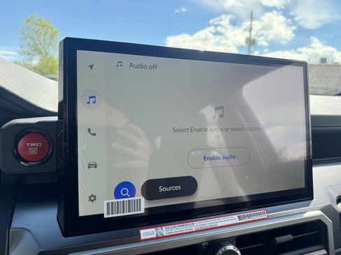 Used 2025 Toyota 4Runner TRD Off-Road Premium AWD/4WD image 25