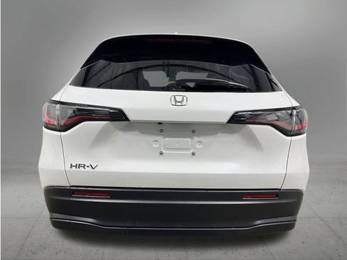 New 2027 Honda HR-V LX image 4