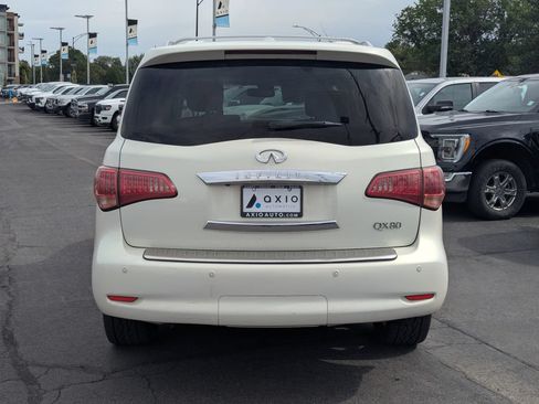 Used 2014 INFINITI QX80 4WD w/ Deluxe Touring Package image 6