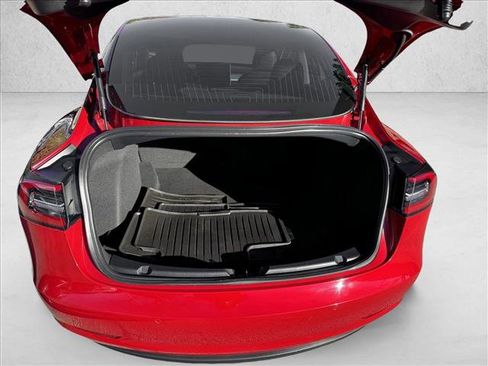 Used 2018 Tesla Model 3 Long Range image 9